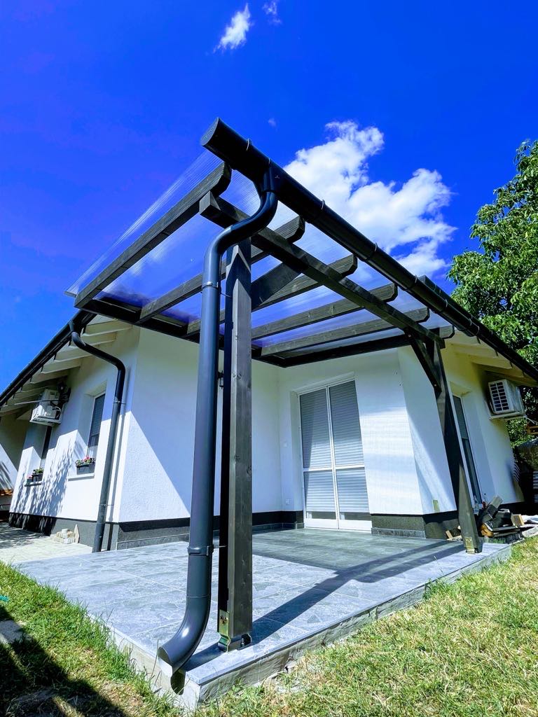 Polikarbonát teraszfedés